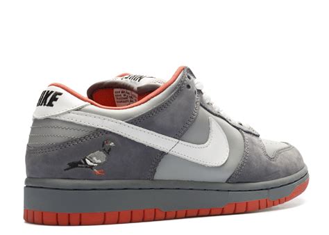 Nike dunk pigeon price